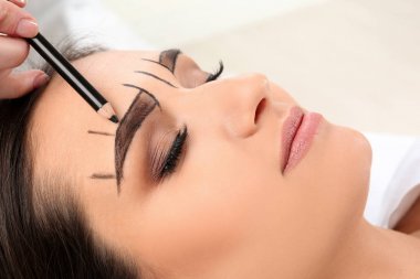 Microblading à paris : à quoi ressemble le processus de guérison ?
