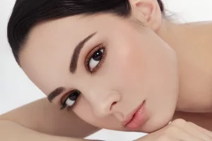 Microblading à paris : les étapes après la séance