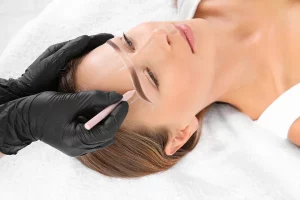 Le microblading à paris est-il douloureux ?