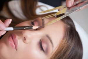 Le top 10 des salons de microblading à paris