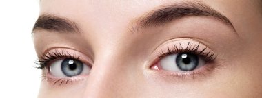 Tout sur le microblading à paris pour des sourcils symétriques