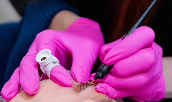 Microblading à paris : l’évolution des techniques au fil des années